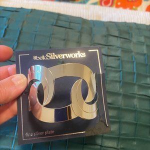 NWT Belks Silverworks Bold Silver Celtic Modernist Swirl Cuff Bracelet